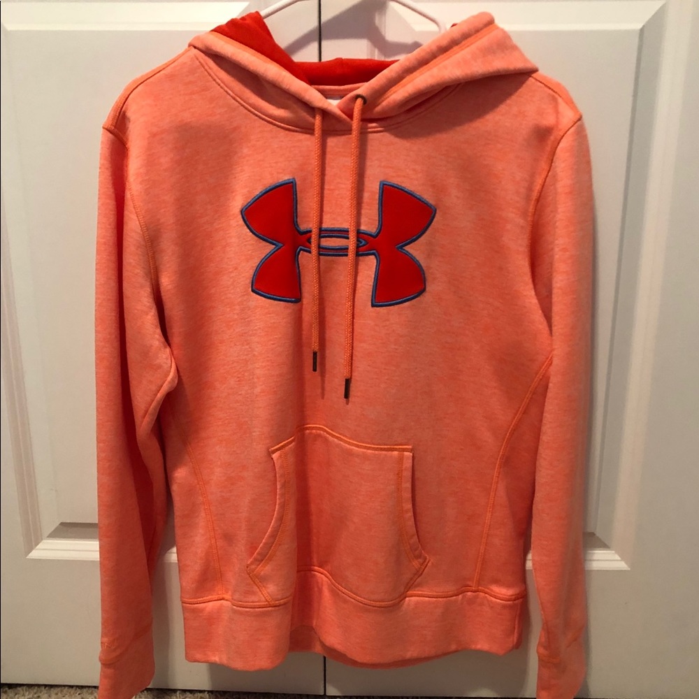 Women’s medium Under Armour hoodie